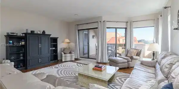 13 Harbourside Lane