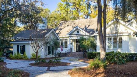 10 Loch Lomond Ct
