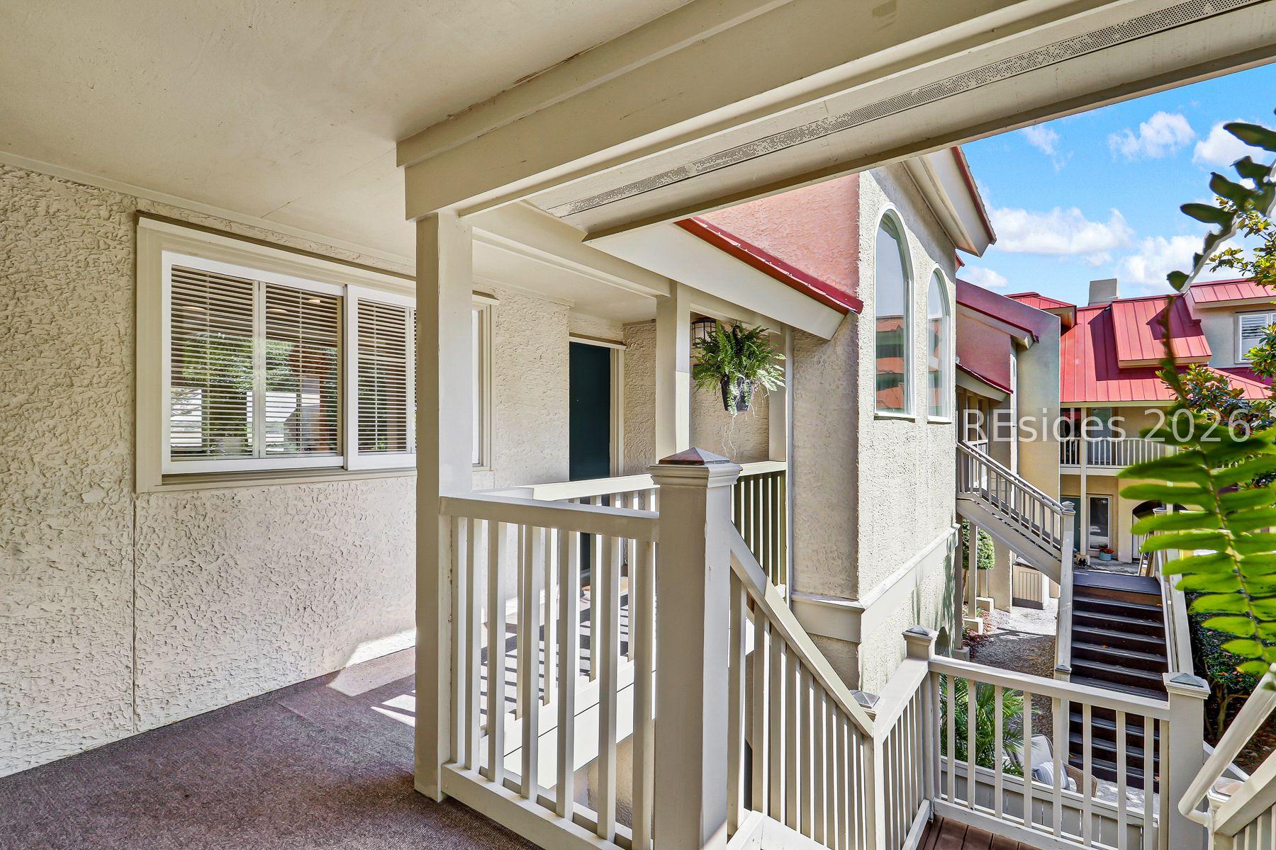 Image 3: Entrance to Unit 1206