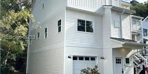 28 Jib Sail Court