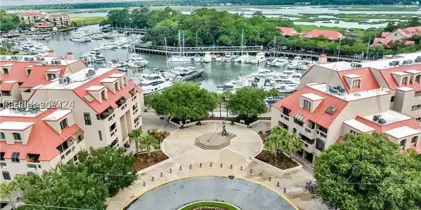 17 Harbourside Lane