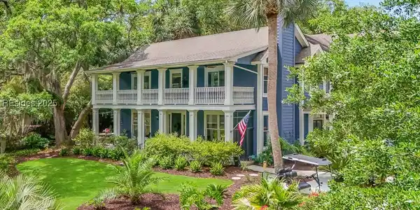 1 Crosstree Drive