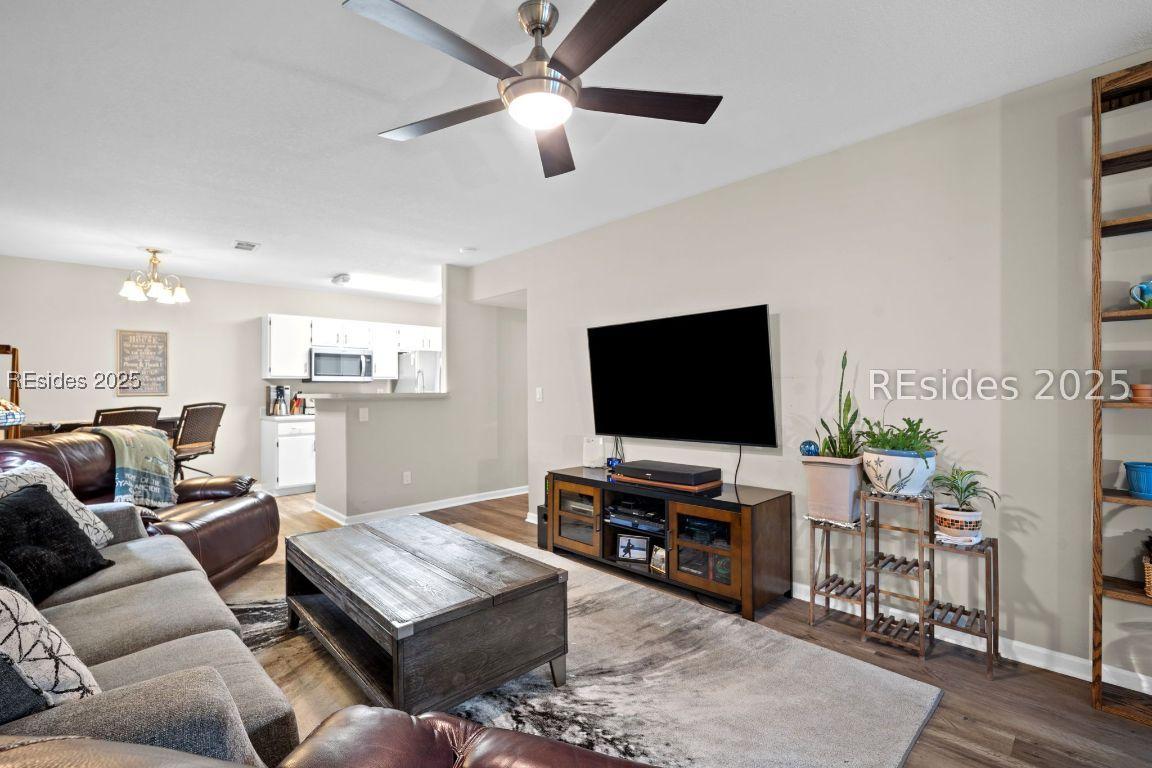 Image 4: Great Room
