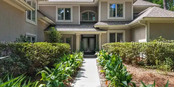 33 N Port Royal Drive