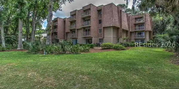 18 Lighthouse Road