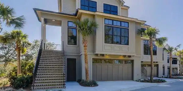 5 Grandview Court