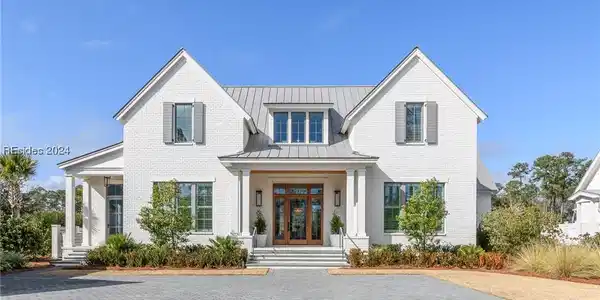 290 Davies Road