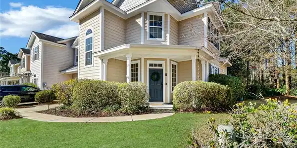7 Bluehaw Court