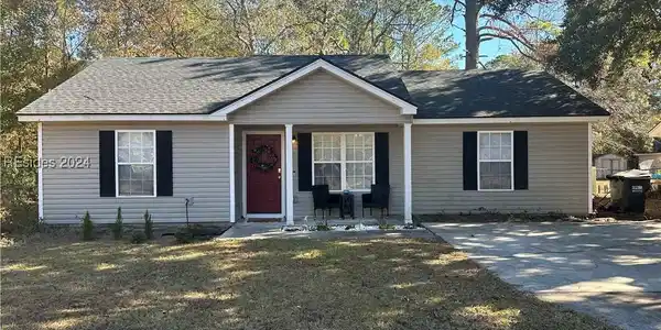 26 Pelican Circle