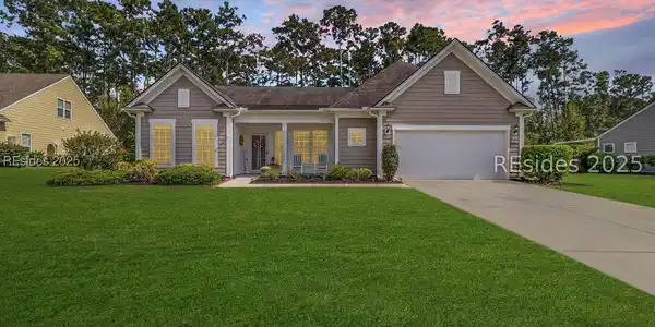 41 Bainbridge Way