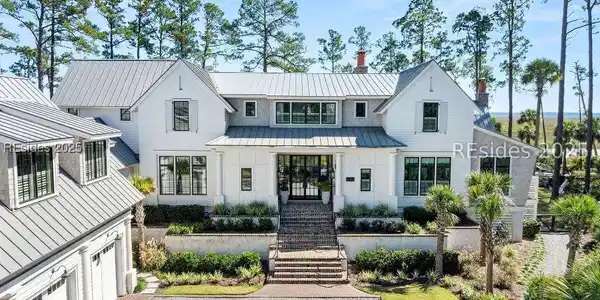 307 Davies Road