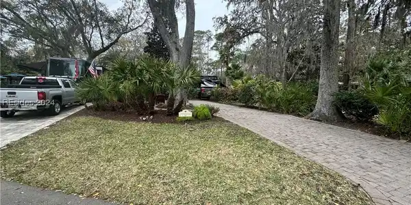 133 Arrow Rd #240