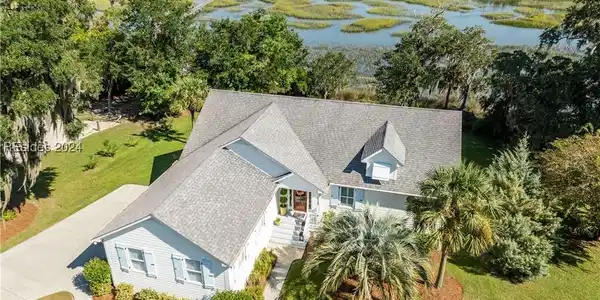 1137 Otter Circle