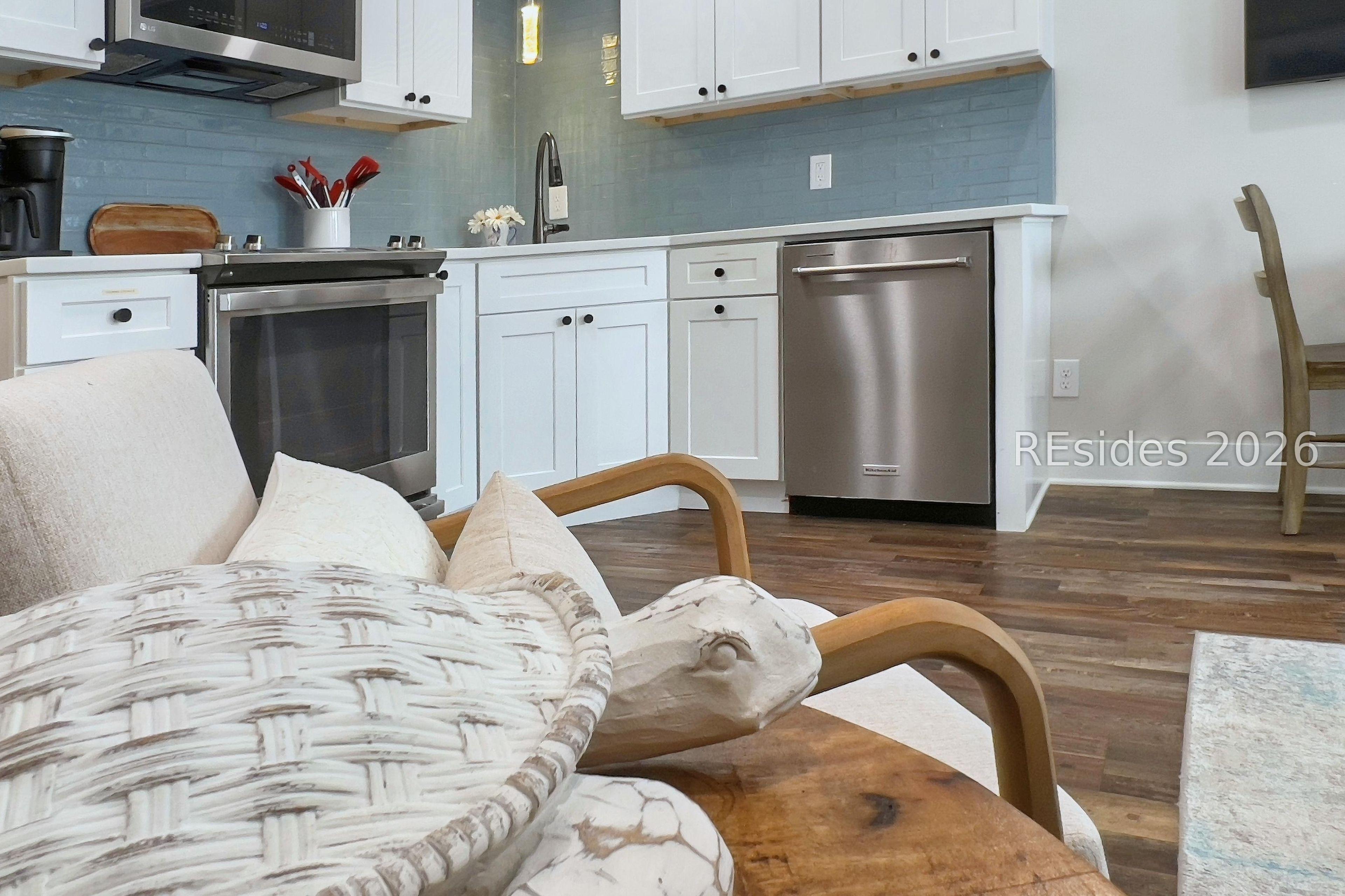Image 2: Stainless Steel Appliances