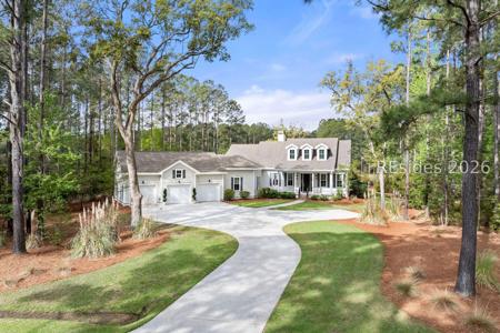 8 Foxchase Lane