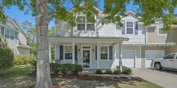 4 Bluehaw Court