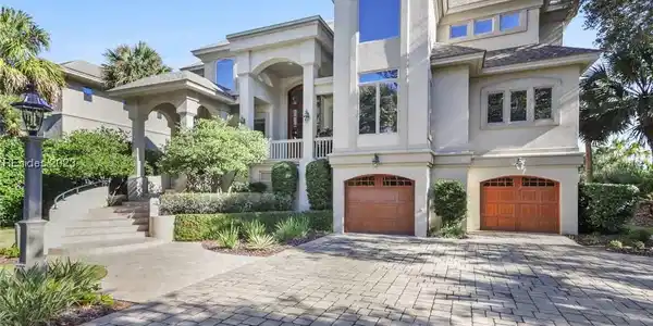 14 Armada Street