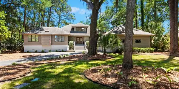 16 Loomis Ferry Road