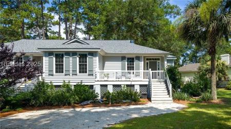 135 AVE OF OAKS