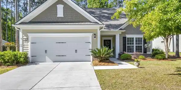 138 Bainbridge Way