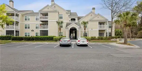 100 Kensington Boulevard