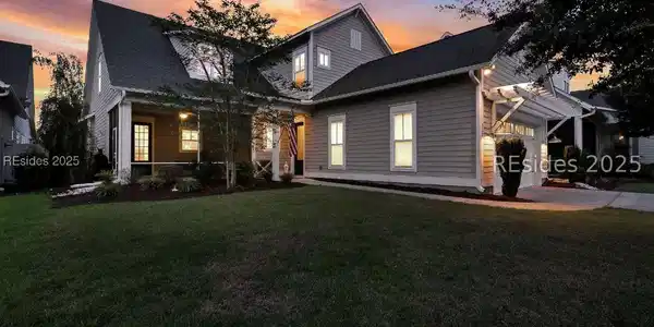 302 Castaway Drive