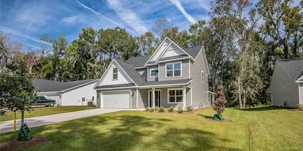 18 Teal Bluff Court