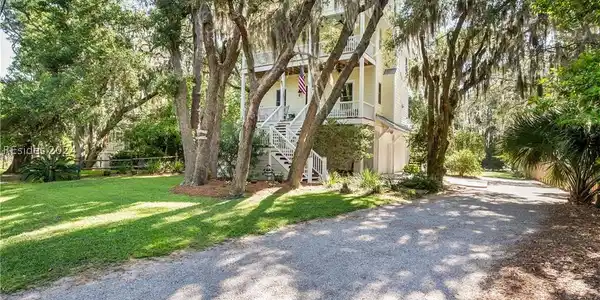 102 Bay Point Road