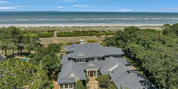 52 N Port Royal Drive