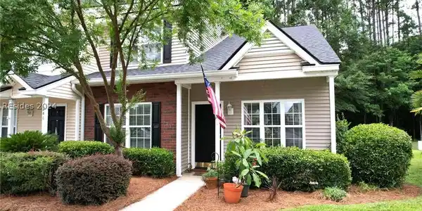 248 North Circle