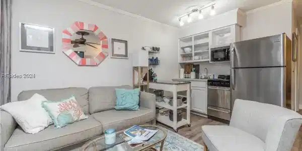 23 S Forest Beach
