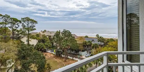 10 N Forest Beach Drive