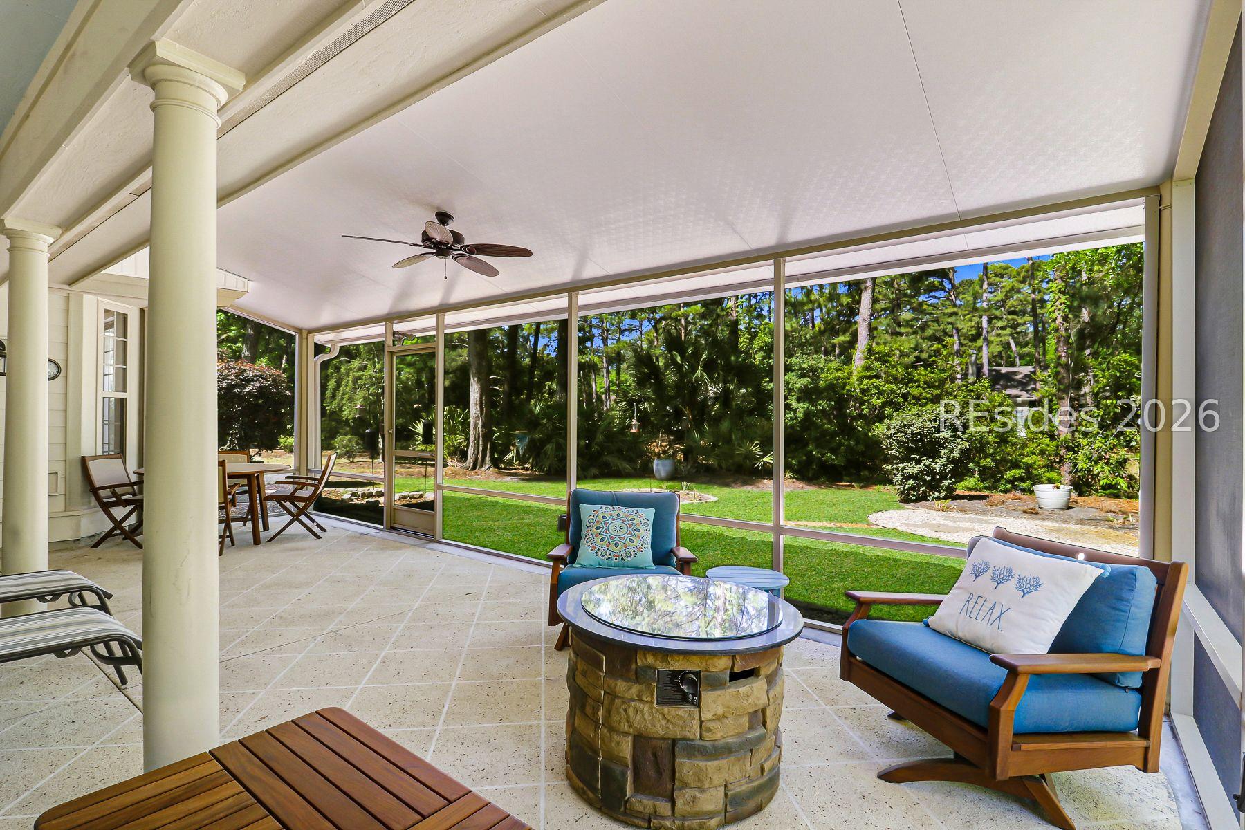 Image 3: Screened Porch to Back Yard Image 3: Screened Porch to Back Yard