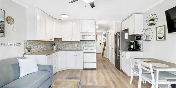 23 S Forest Beach