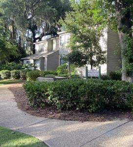 108 Lighthouse Road