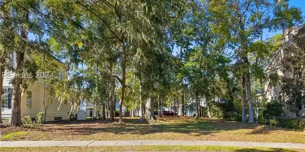 114 Pond Side