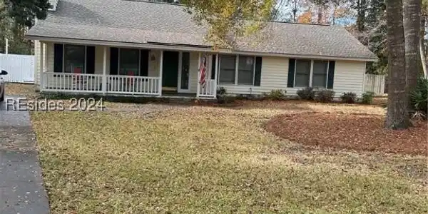 16 Drayson Circle