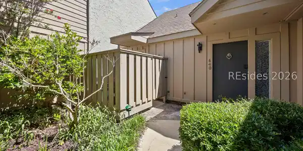 45 Queens Folly Road