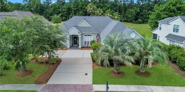 19 Gables Lane