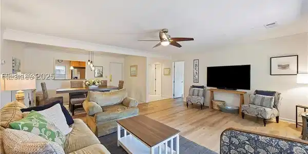 45 Queens Folly Road