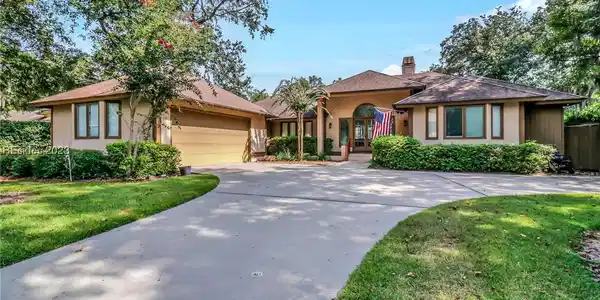 66 Leamington Lane