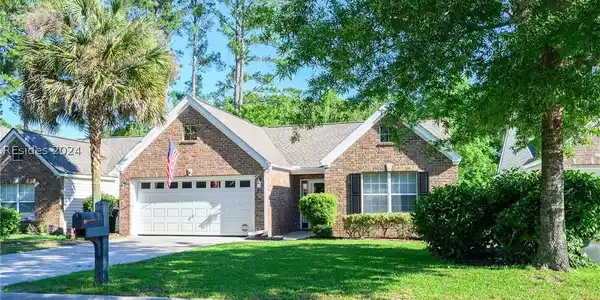 5 Hawthorne Court