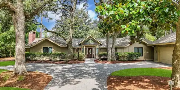 18 Willow Oak Road