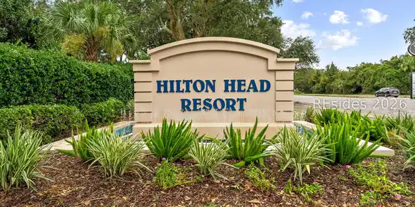 Image 2: Hilton Head Resort Villas Entrance Image 2: Hilton Head Resort Villas Entrance