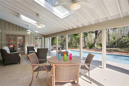 25 Willow Oak Road W