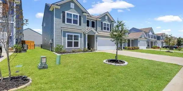 92 Hillcrest Way