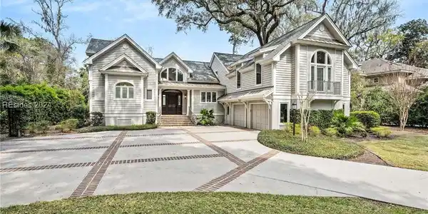 6 Otranto Court