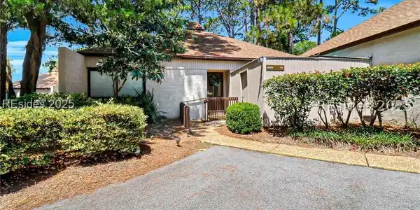 17 Lawton Drive
