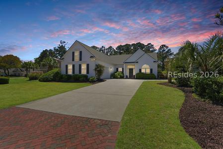 6 Crescent Circle