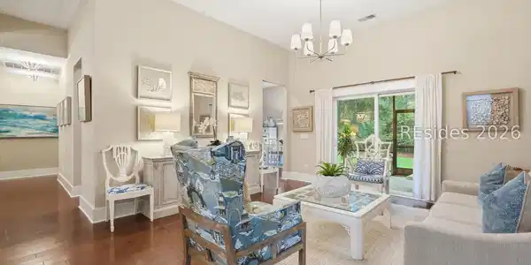 8 Dove Tree Lane